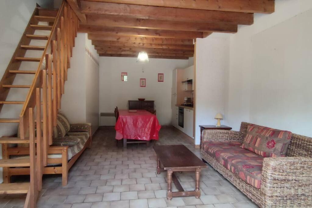 Gite De La Bateliere La Malène Exterior foto